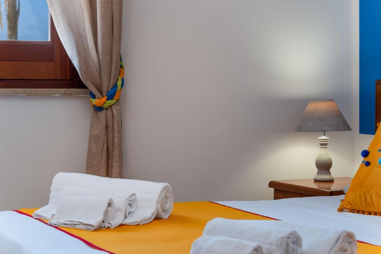 I Tre Golfi Beach Apartments 산비토로카포 외부 사진