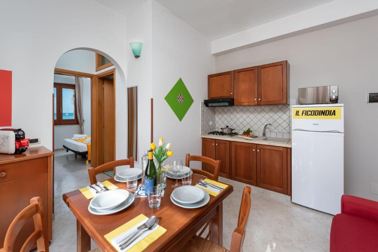 I Tre Golfi Beach Apartments 산비토로카포 외부 사진