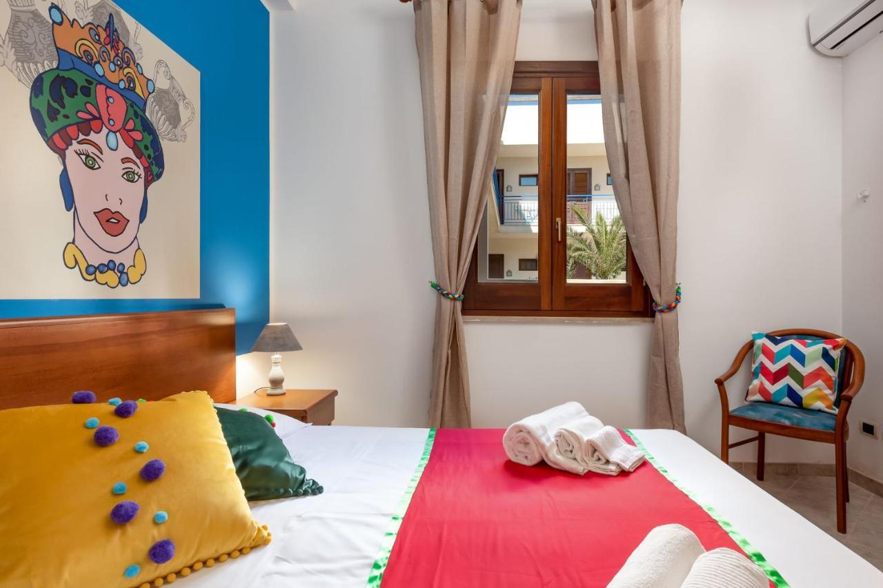 I Tre Golfi Beach Apartments 산비토로카포 외부 사진
