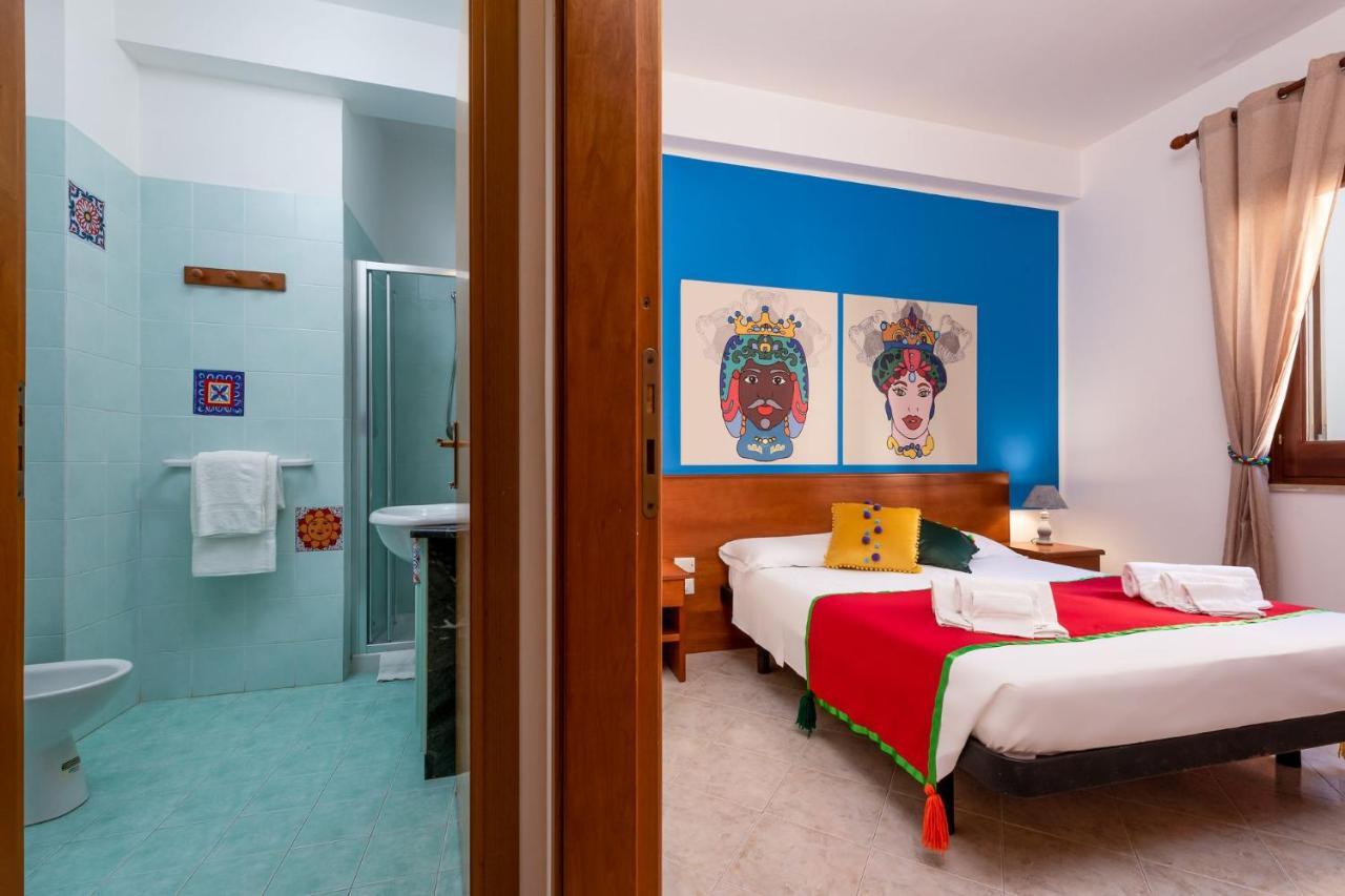 I Tre Golfi Beach Apartments 산비토로카포 외부 사진
