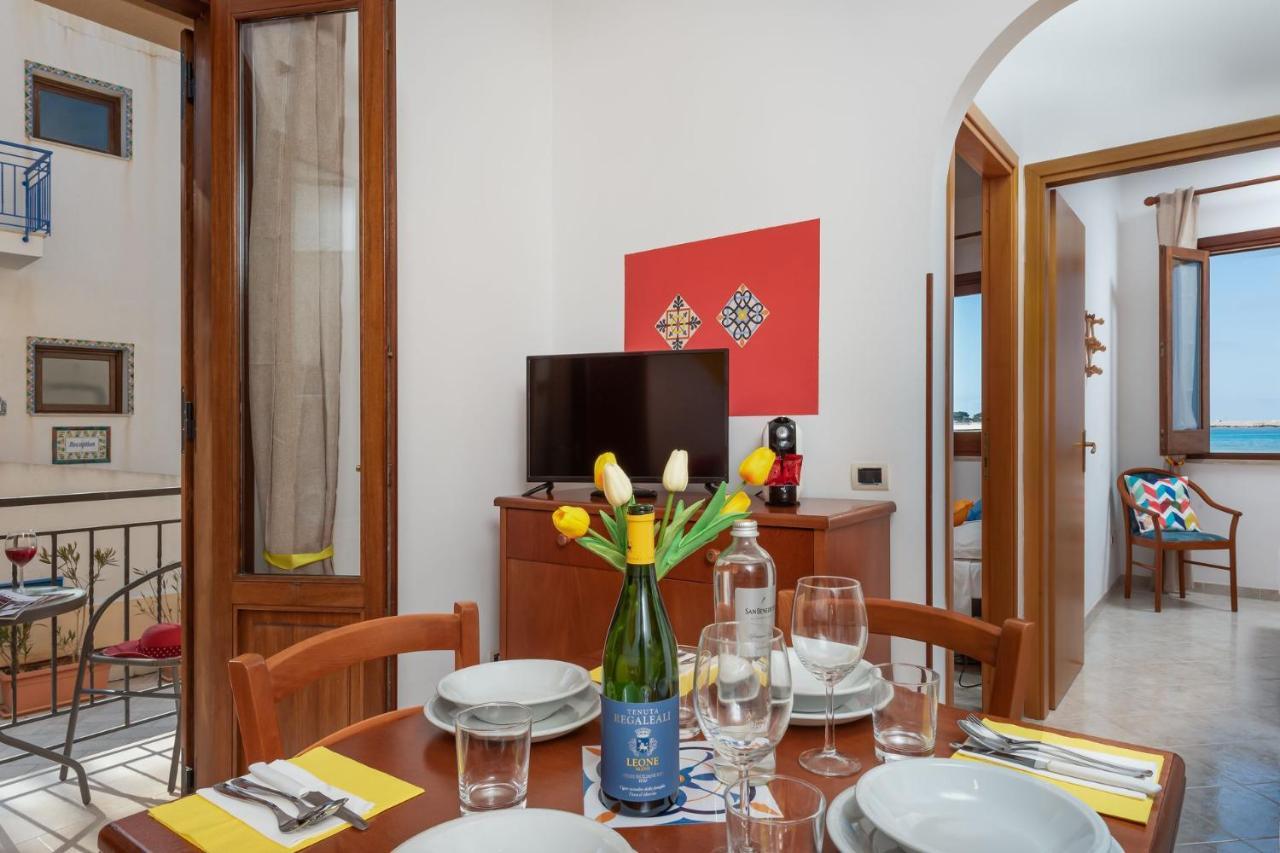 I Tre Golfi Beach Apartments 산비토로카포 외부 사진